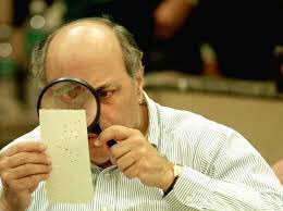 jennholtonnews's tweet photo. The ease with which this hand recount is being done in @HillsboroughSOE kinda makes me wish we had hanging chads again. #FLRecount @FOX13News https://t.co/lQ88IkXXjX