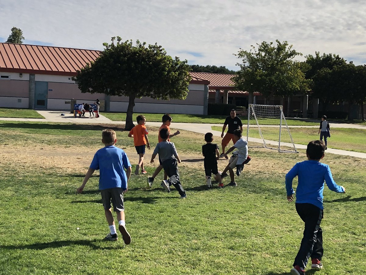 We are so grateful <a href="/ChulaHills/">Chula Vista Hills</a> for our SuperCustodian...Mr. Cancino!  We LOVE that he gets out there and engages with our students!  #bestcustodianever