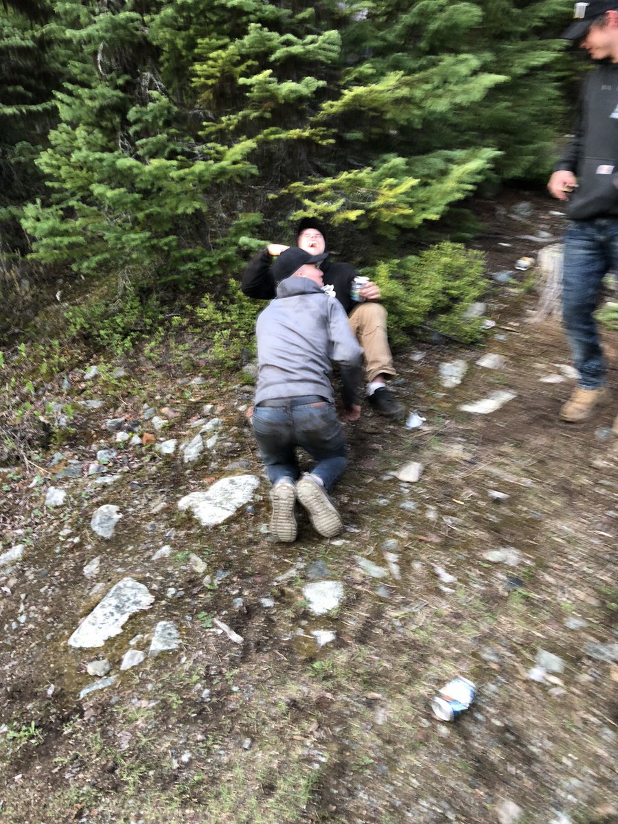branmoore3's tweet photo. No cellphone in sight. Just living in the moment. Absolutely beautiful. Wish I could go back. https://t.co/OW64k172u8