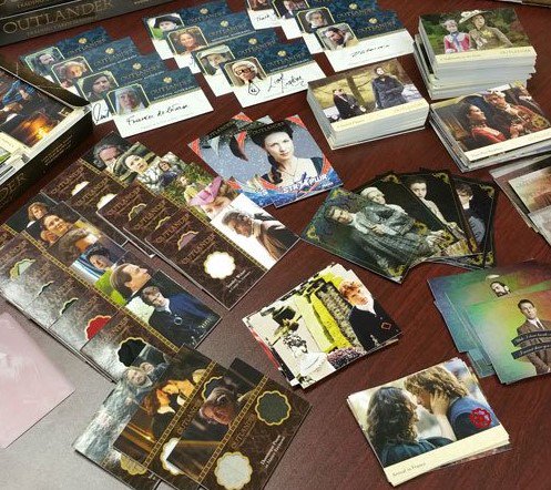 OutlandishTPost's tweet photo. We RAFFLE off FREE stuff!!! #OutlandishTPost for all your #Outlander TRADING CARD needs! Join us if you are interested in learning & collecting these Cards! details on our Facebook group. #Cryptozoic #SamHeughan #CaitrionaBalfe #TradingCards #GeorgeNadeau https://t.co/37blrkHABV