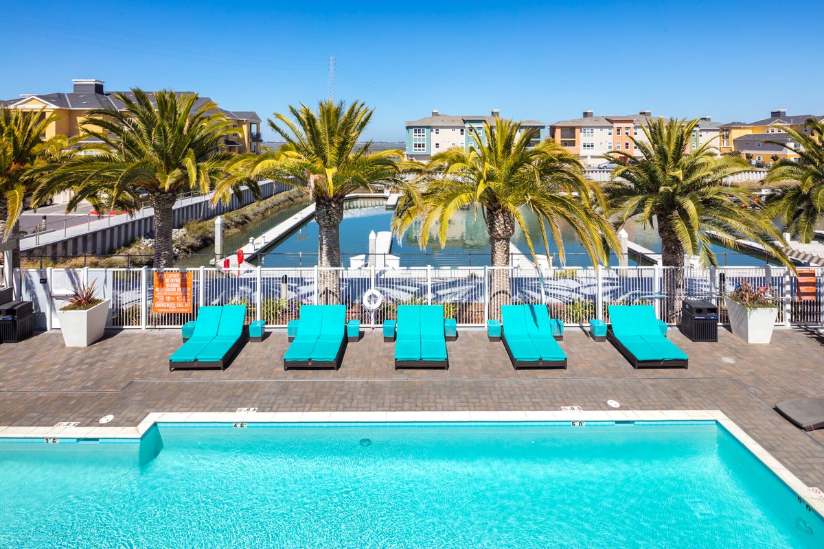 BluHarborMKT's tweet image. Don't want to leave the house? APPLY ONLINE! Enjoy your 1ST MONTH FREE! Live at Blu Harbor, Live by the Water #ONEMONTHFREE #BluHarbor #BluHarborApartments #StayInsideApplyOnline #LivebytheWater #LoveWhereYouLive #Blu #LoveCalifornia #CaliforniaLove