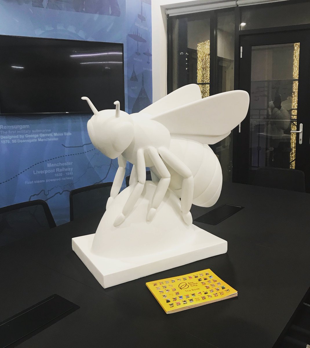 HayzzC's tweet image. Our office bee 🐝 due to be painted very soon 🎨 #rlbmanchester #manchesterbee