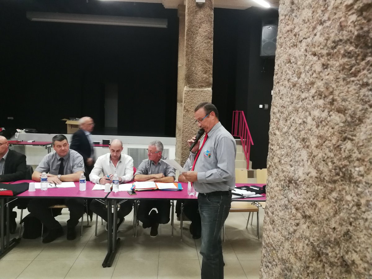 udsp63's tweet photo. Assemblée générale de L'URSP Auvergne chez nos collègues de lapalisse en présence de notre président de notre fédération nationale le Colonel ALLIONE https://t.co/sdOwsefjdb