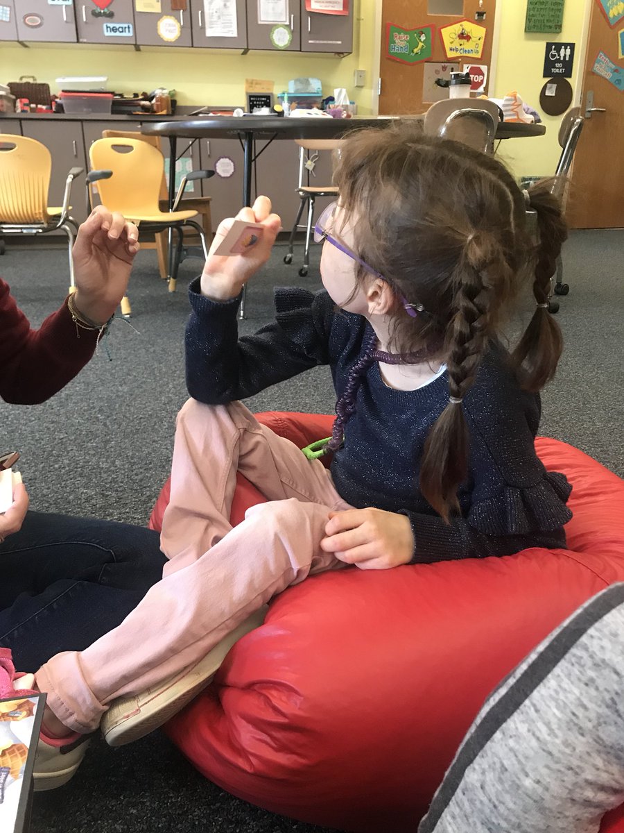 LMEspecialneeds's tweet photo. FUN FRIDAY: Candyland Edition! Using our Core Words and button to talk about whose turn it is. Who will make it to Candyland first? 🍭🍬🍫 https://t.co/2e4a1MQuou