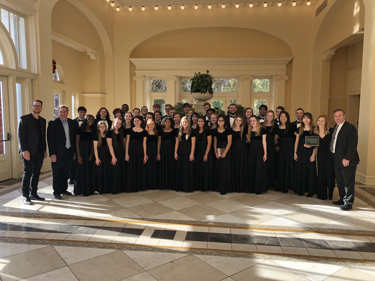 Colgan HS Chamber Choir, Philharmonic Orchestra performed today at Virginia Music Educators Association Conference in Hot Springs, VA.