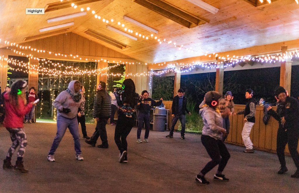 RefugeOutdoor's tweet photo. Don't you wish you were back at the silent disco with @swayandswoondjcollective ? I know I do!
.
.
.
#refugefest #letsmeetoutside #latinxoutdoors #outdoorafro #melaninbasecamp #latinooutdoors #queernature #brownpeoplecamping #immigrantsoutdoors #unlikelyhikers https://t.co/vnbaKrdytX