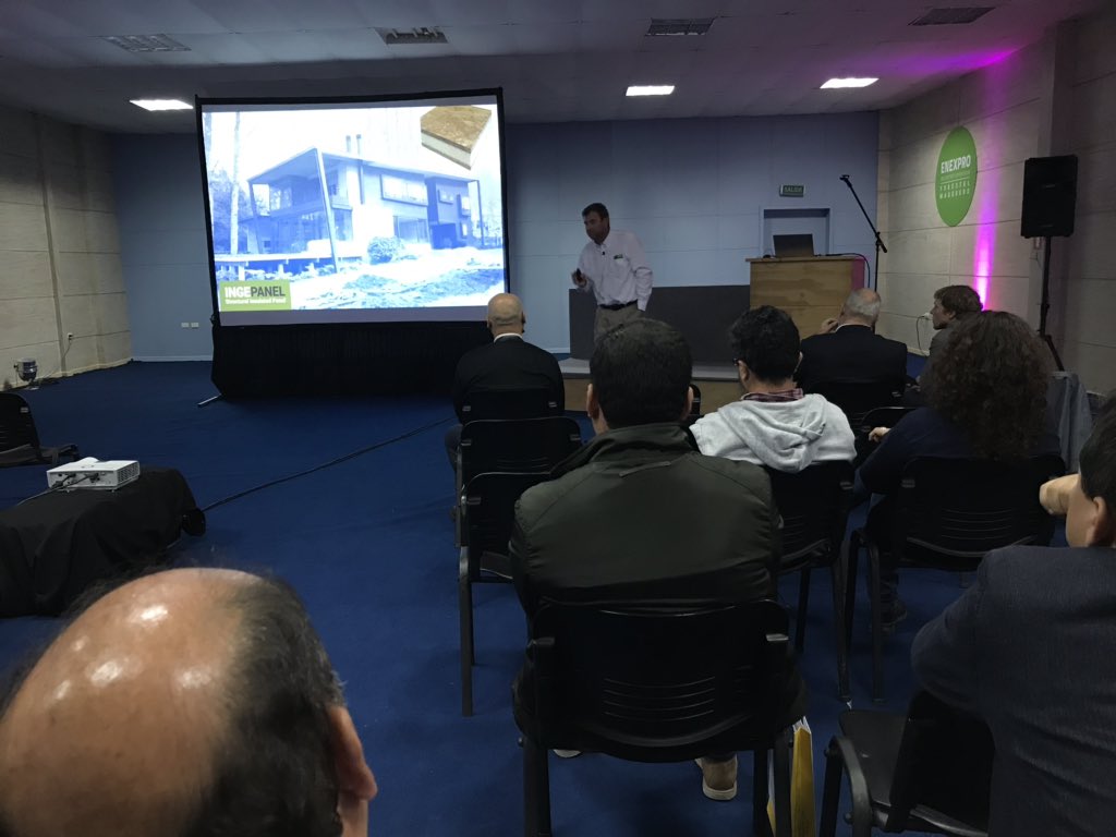 ¡Qué ganas de estar en todos lados! #Ingepanel dio una interesante charla técnica sobre “Construcción con paneles SIP”

Ahora sigue: #SIMPSON con su charla: “Sistemas de conexión para estructuras de entramado ligero en zonas de alta sismicidad”
#FeriaCOMAD