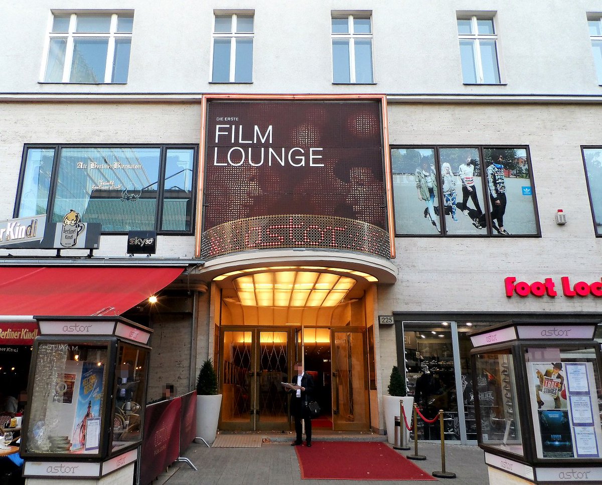 FilmteamColon's tweet image. Astor Film Lounge Hafencity – Hamburg bekommt sein erstes Premium-Kino facebook.com/ColonFilmTeam/…
Foto: Astor Film Lounge Berlin

#AstorFilmLounge #Hamburg #Hafencity #Kino #PremiumKino #Flebbe #AstorKino
