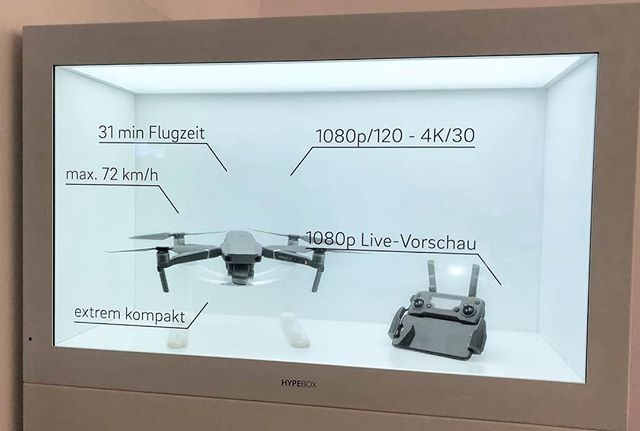 MMTHYPEBOX's tweet photo. As transparent as glass and with full interactivity
✳️THIS IS HYPEBOX® ✳️ #MMT #MadeInGermany #HYPEBOX #transparentdisplay #pmsrental #transparentscreen #retail #productpresentation #futureretail #retailtechnology #displaytechnology #multitouch #avtechno… https://t.co/4CXnYIKdx1 https://t.co/ncMVu6qYdX