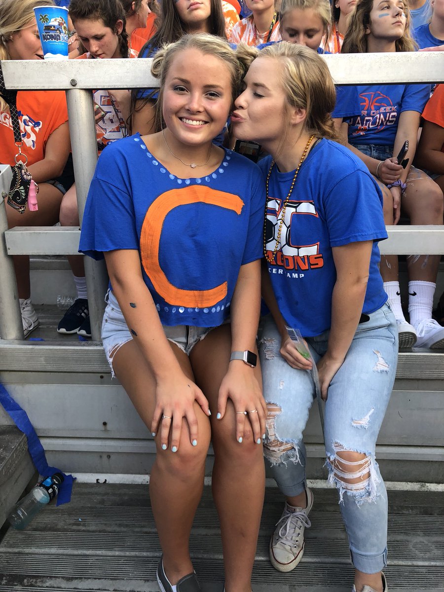 Happy birthday to my fav twins and some of my best friends! Can’t believe you guys are 18 but have fun and live it up. Love you guys sm 💜 <a href="/gracieebabiee05/">grace dudley</a> <a href="/hanncatedudley/">Hann</a>