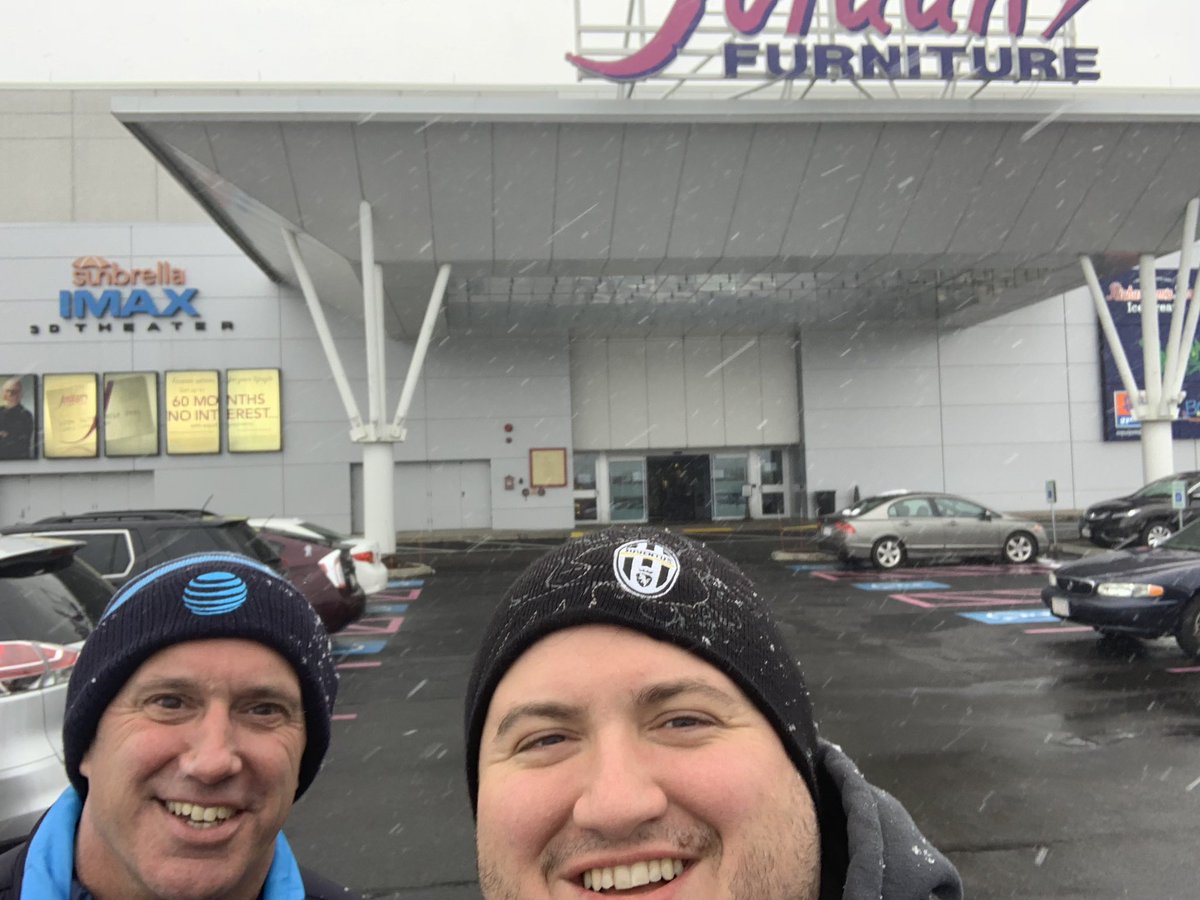 #SnowWhat Rain, Sleet or Snow #OurNE Real Estate team is out looking for new doors! #ComingSoon #GROWL <a href="/KiranSatin/">Kiran Satin</a> <a href="/WilliamGStovall/">William Stovall</a>
