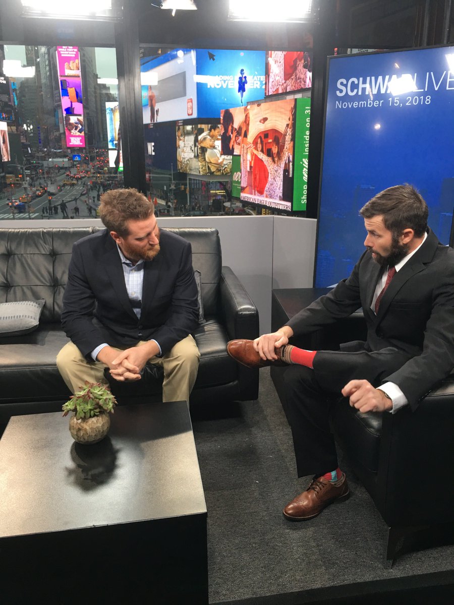 clickherelabs's tweet image. We sent our best pair of bros {and socks} to NYC for another successful Schwab Live event. Great work team! 🎊🎉 #SchwabLive