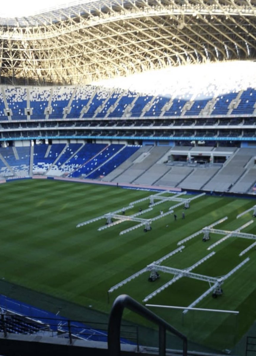 axelsolisrmz's tweet photo. Cancha de primer mundo de @Rayados !!
Creo que sería un buen proyecto colocar en el Estadio BB clima para refrescar a la afición que se ubica en el Segundo Piso, que la verdad sufre intenso calor en época Primavera-Verano https://t.co/ejd9HqT4J5