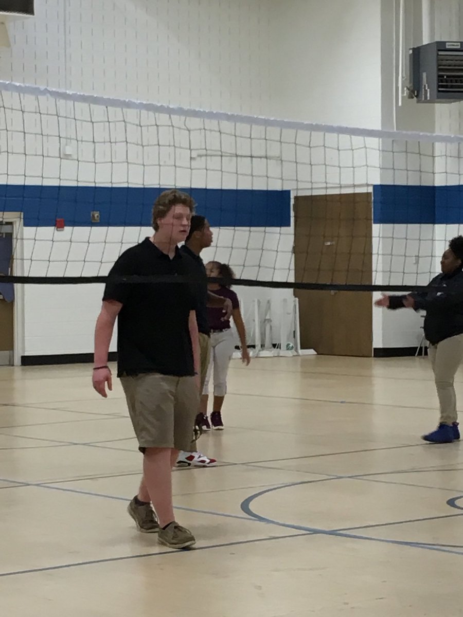 kpatrick1217's tweet photo. Teacher vs student volleyball game today was pretty great! #EXCELisAllin https://t.co/GLbeVZ3UPz