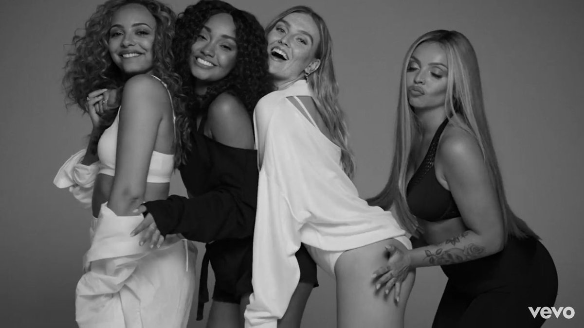flightxthestars's tweet photo. Estoy tan orgullosa por ellas, por hacer tal proyecto y querer transmitir al mundo este gran mensaje, ya es hora de decir adiós a los estereotipos y comenzar a amarnos tal y como somos.
Little Mix lo ha vuelto a hacer.❤️
#StripForLittleMix https://t.co/mN000OJGKG