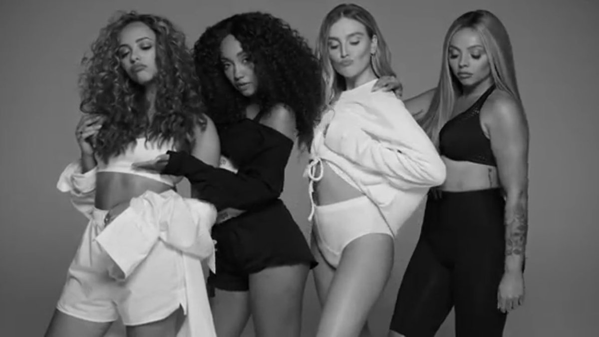 flightxthestars's tweet photo. Estoy tan orgullosa por ellas, por hacer tal proyecto y querer transmitir al mundo este gran mensaje, ya es hora de decir adiós a los estereotipos y comenzar a amarnos tal y como somos.
Little Mix lo ha vuelto a hacer.❤️
#StripForLittleMix https://t.co/mN000OJGKG