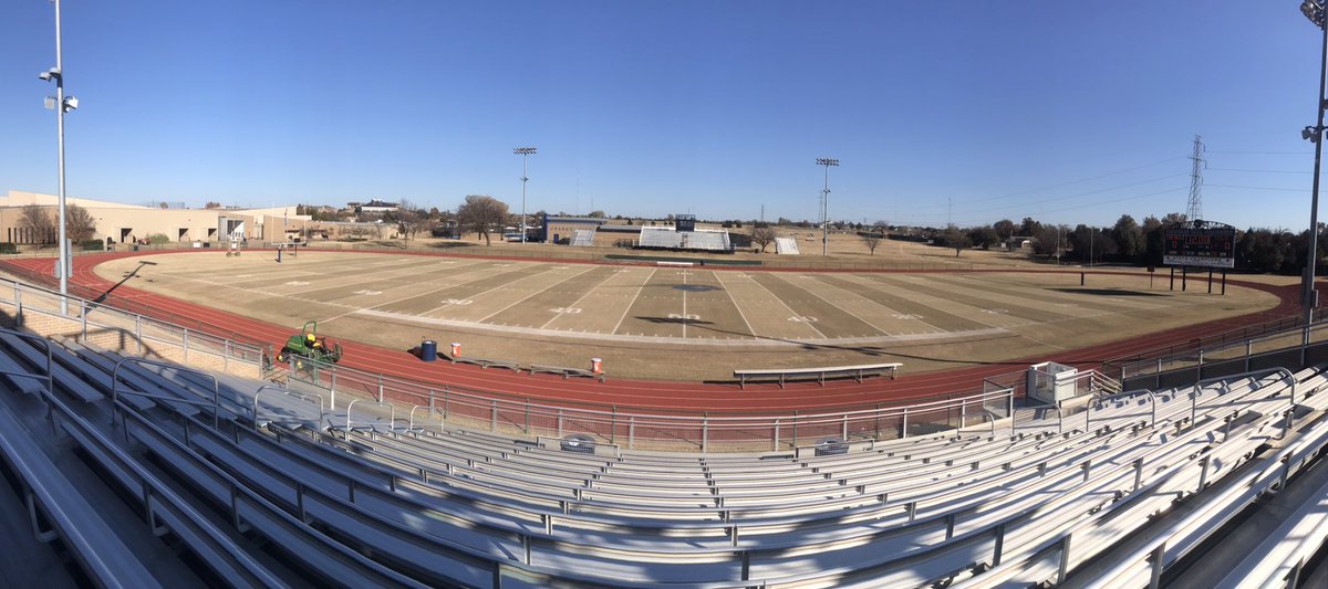 HHGroundsCrew's tweet photo. She’s ready for ya fellas! Go get this W fellas! Seniors, go finish a SOLID career for @TheHallFootball with another Oklahoma State Title!  #Finish #ShesABeautClark https://t.co/cScGrGg9AN