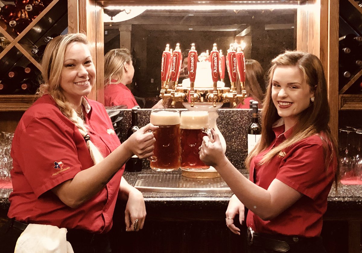 AltstadtBrewery's tweet photo. 🚨NEW BEERS ON TAP🚨 
We are now pouring our Bock and Dunkelweizen beers exclusively at the brewery!
(The Bock is definitely a good way to warm up during cold weather) #AltstadtBrewery #newbeer 🍻 https://t.co/XqvvIdcfyG
