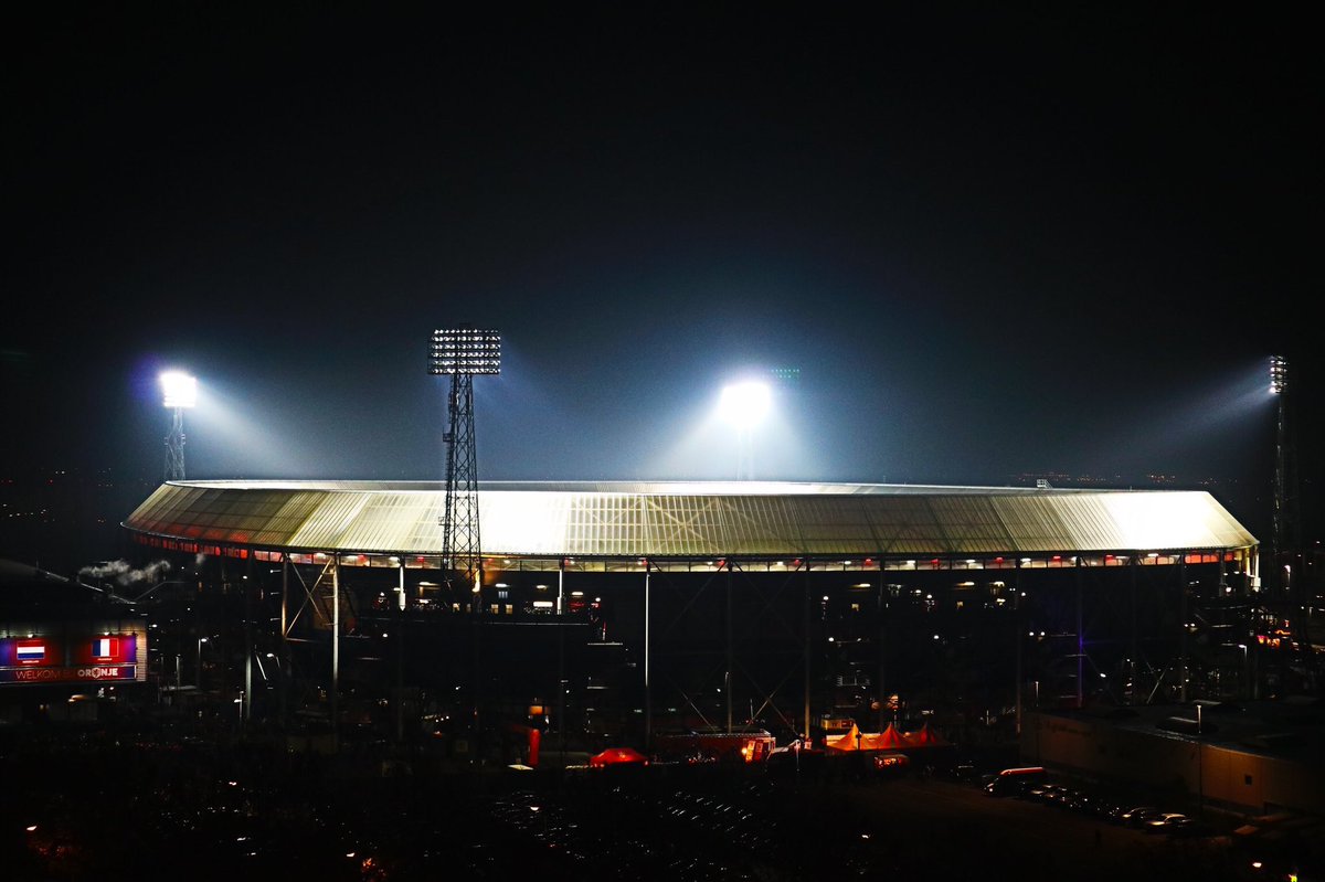 #DeKuip is magic 🙌⚽️#nedfra