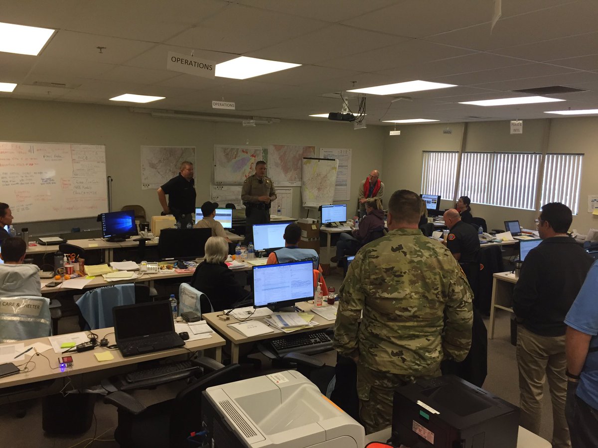 ButteSheriff's tweet photo. Sheriff Honea made a quick stop at the EOC in Oroville today to let everyone there know what a great job they're doing. 
#ButteSheriff #CampFire https://t.co/XtXlFhxYbU