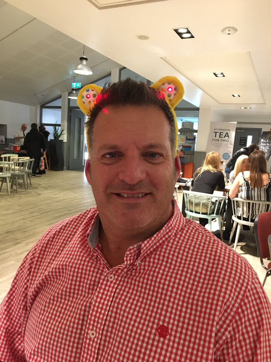 TogetherAngela's tweet photo. Great fundraising @BoothsCountry @JTwickets105 #Pudsey well done! https://t.co/jBF5DS8axP
