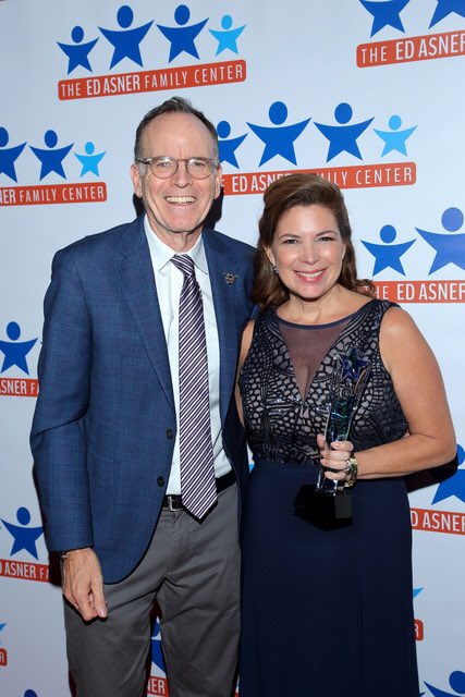 TheOnlyEdAsner's tweet photo. Thank you #elainefrontainbryant and @AETV for gracing us with your presence last night. A well deserved honor. #jonathanmurray https://t.co/wvNtOPoEUD