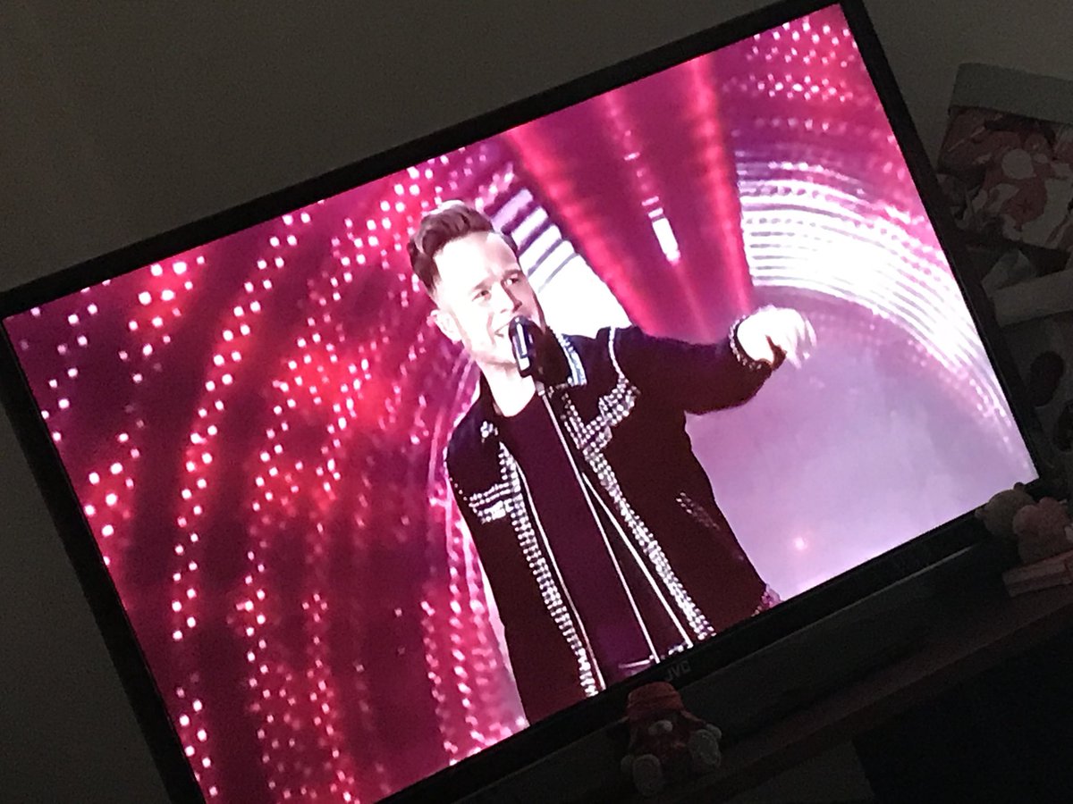 abbieeats_'s tweet photo. Catching up on #CiNRocks amazing performance Olly x love when ya do a little it of songs ππ»ββοΈπ @ollyofficial https://t.co/C9SYyVSTmG