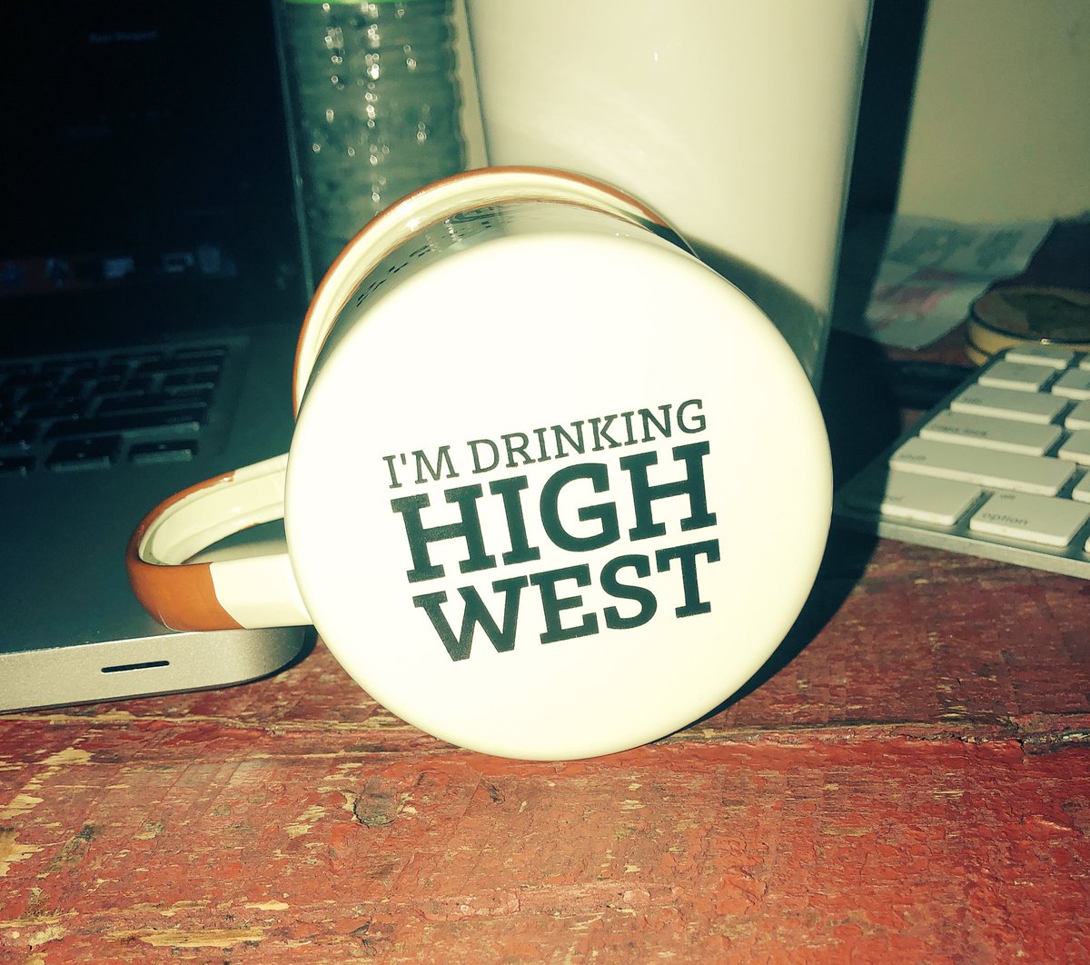 WittyDogDesigns's tweet photo. @drinkhighwest thank you for the great gift! https://t.co/Fo7cPhWdJJ
