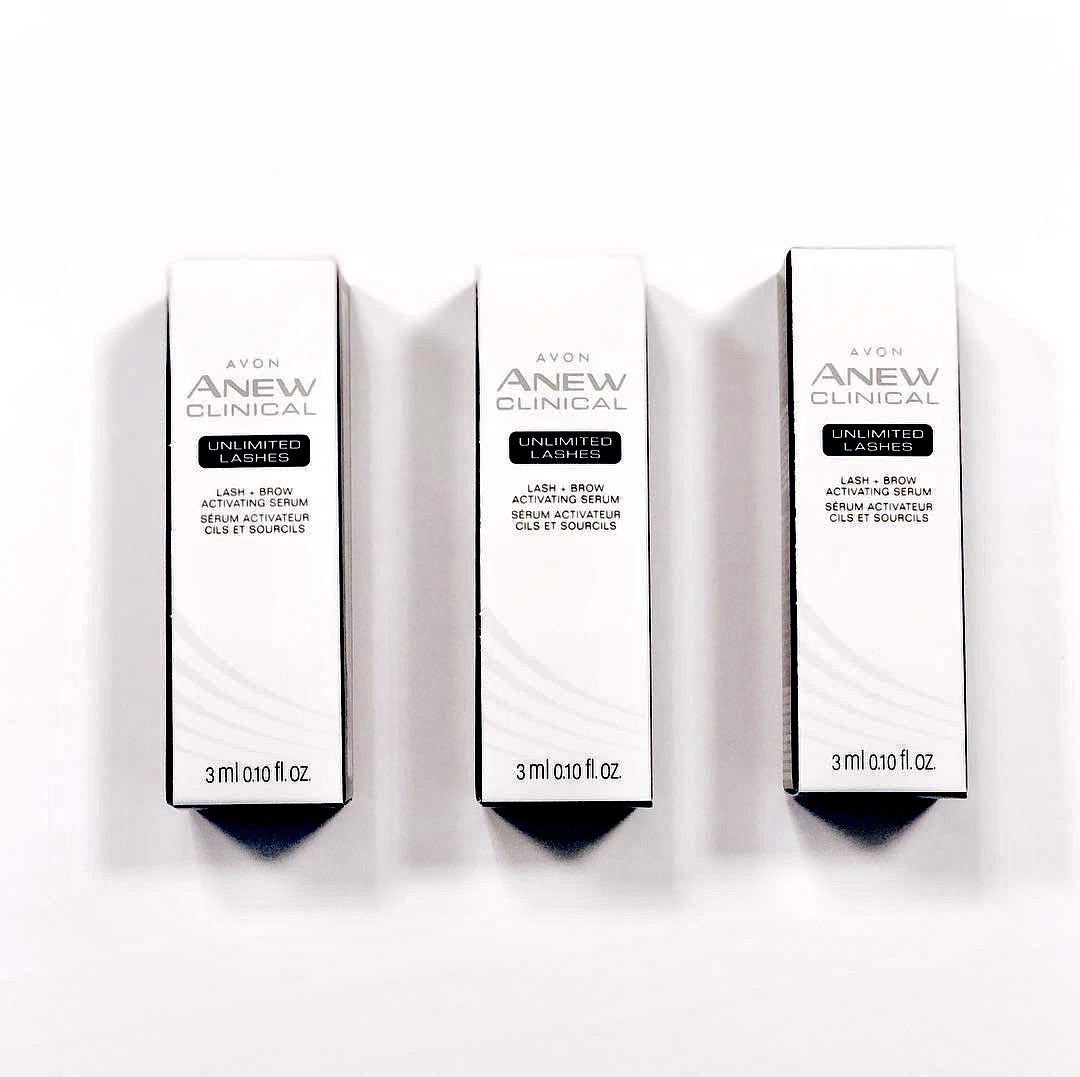 AvonInsider's tweet photo. Our Unlimited Lashes Serum popped up in #VIP gift bags at this year’s @FIT Runway 27 Fashion Show. "This product is what we’ve been missing in our makeup bags!” raves @FIT_Runway27.  Shop yours here: https://t.co/2vvdTkSX6g. https://t.co/vhni0cz3gW