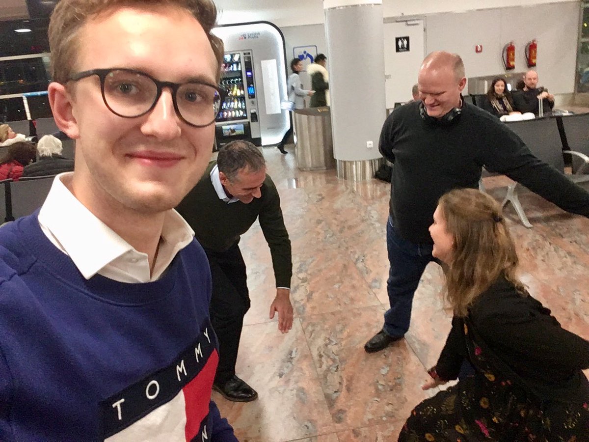 FelixSchStra's tweet photo. Flight delay, time to find out how good #legalengineers are as #ninjas @wavelengthlaw https://t.co/94znE4csHx