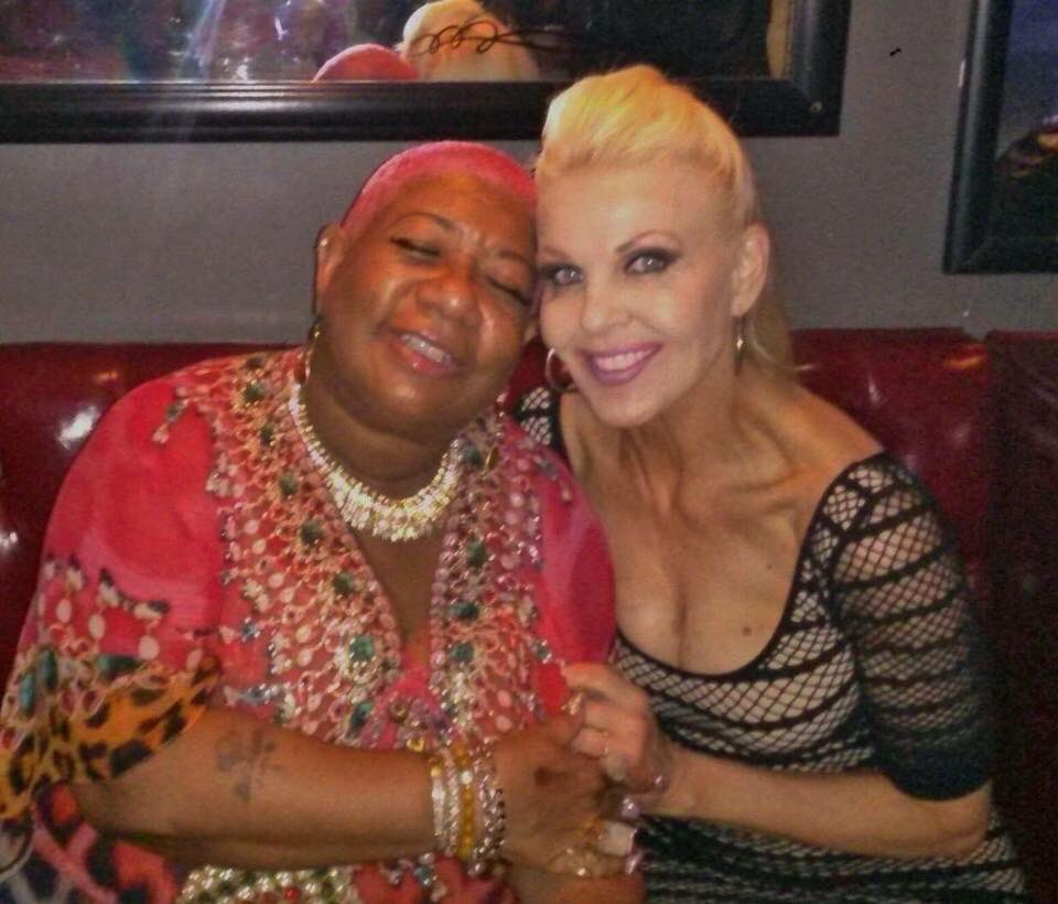 My girl! Supportive, genuine with a heart of gold @HeyLuenell
Love you 💕 xoxo
I had the most amazing phone call from my girl.
#MJG #LuenellCampbell #Stage #audience #live #love #laugh #HeyLuenell #friends