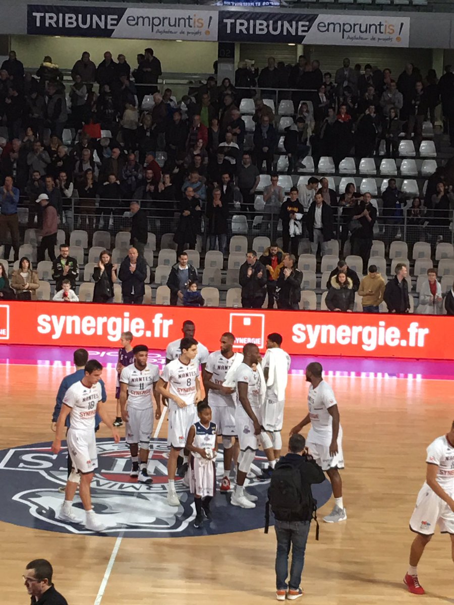 FloCormerais's tweet photo. Victoire ce soir du @NantesBasket44 contre Denain 👏✅ bravo au staff et aux joueurs pour cette succession de victoires @Synergie https://t.co/7OW6ovcoOa