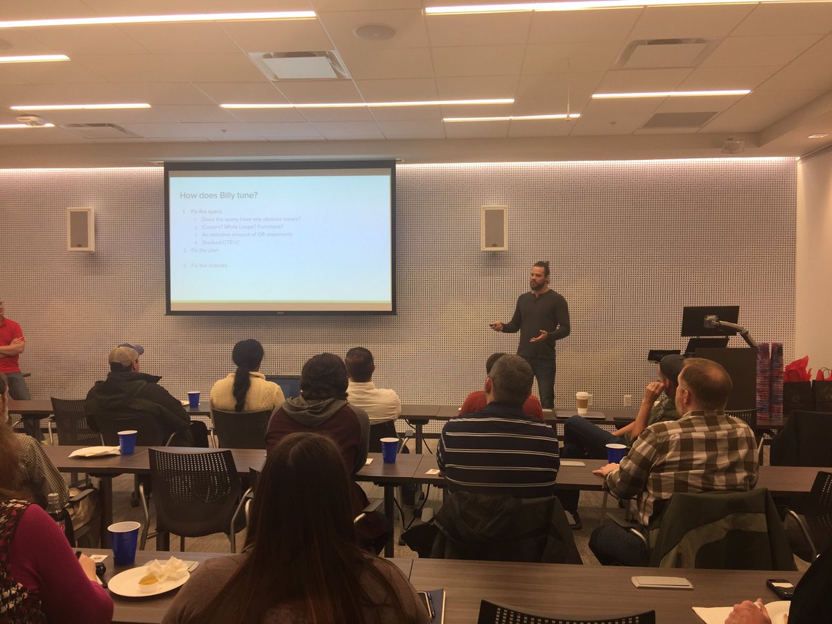 tameraclark's tweet photo. ⁦@Nash_BI⁩ &amp; ⁦@nashsql⁩ #sqlpalooza November meeting! https://t.co/TmLKoDNCVn