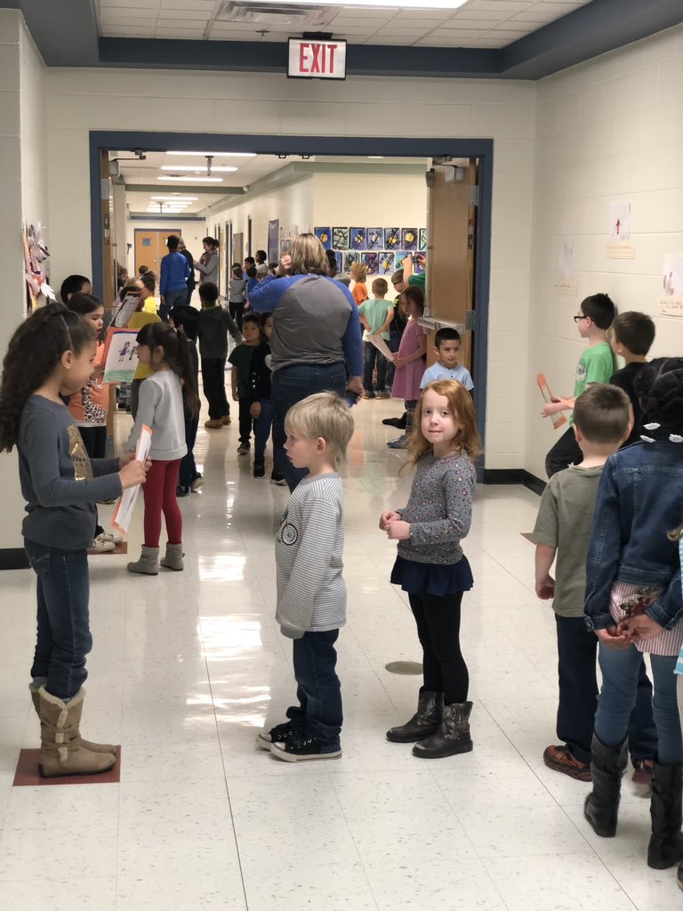 CW_Steele's tweet photo. We had so much fun visiting the Second Grade Poetry Bash!  Our kindergarteners look up to their second grade friends, and are even more excited to start reading! Way to go 2nd Grade! #CottonwoodCommunity #WHY305 https://t.co/hh4rpsXa8I