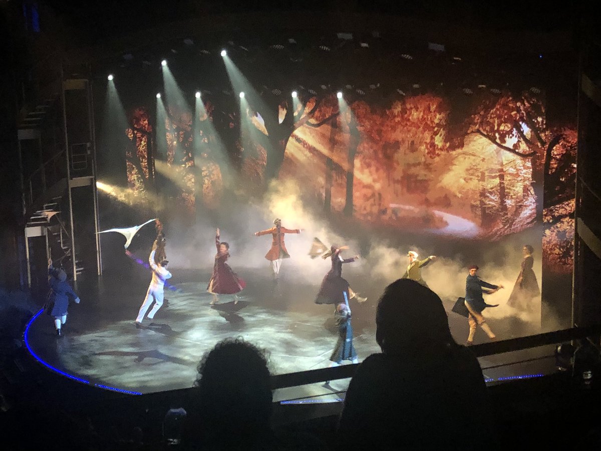 CruiseRadio's tweet photo. The show “Flight” on #symphonyoftheseas was SO good! Highly recommend. It’s about the history of flying in it’s different forms. - @sjbpurple https://t.co/AyBuudPHYc