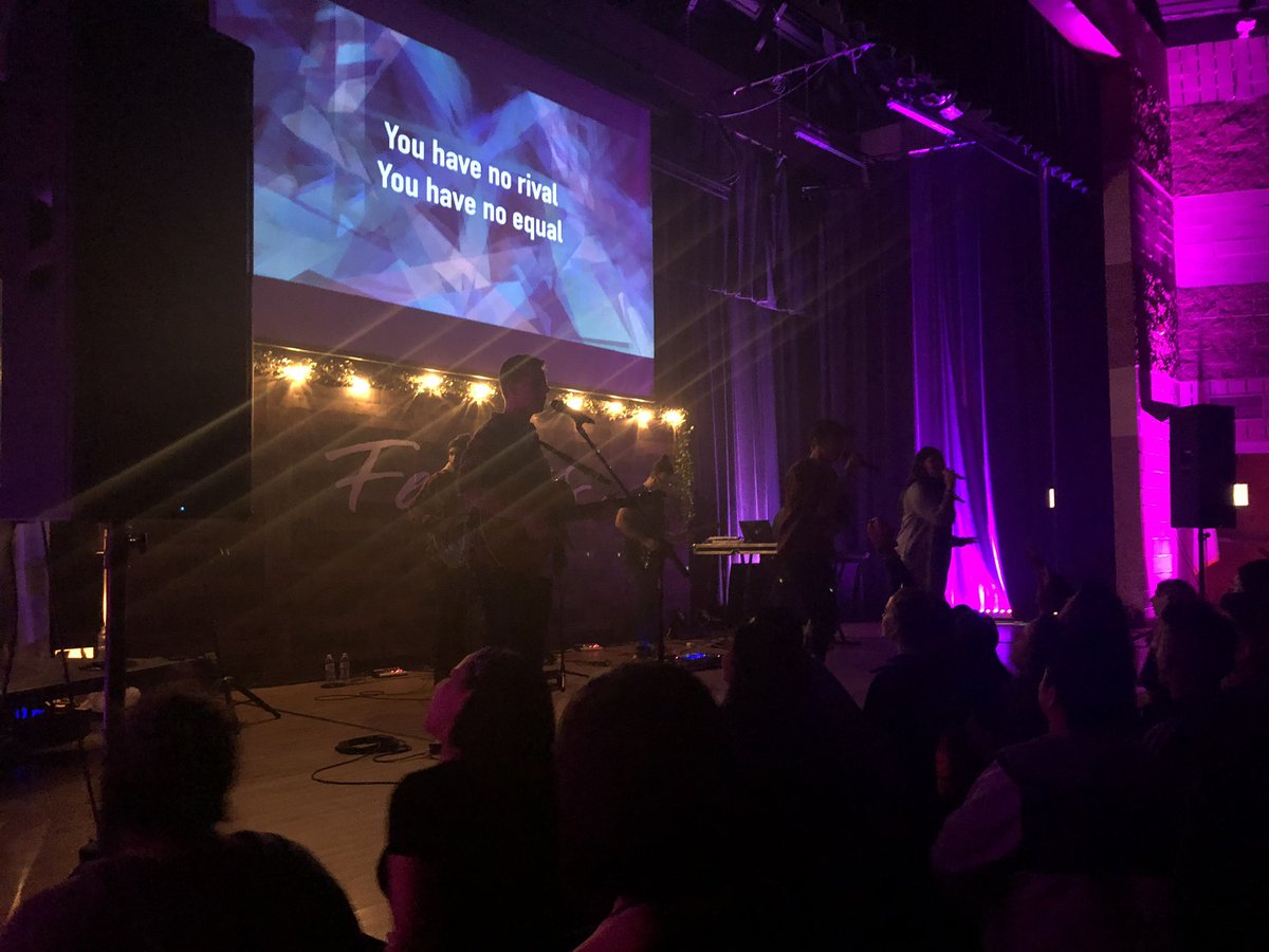 JohnGinnan's tweet photo. Ten church youth ministries &amp; one great cause. Believing for gospel impact across Long Island! Fearless retreat. 

#studentsreachingstudents #reachacommunity #shapeageneration #lastingimpact

@nyyouthalive @NYYouthMin @acjr_bradyjames @NYapologetics @NorthpointBible @JaredGBerry https://t.co/Of7ROiIhmd