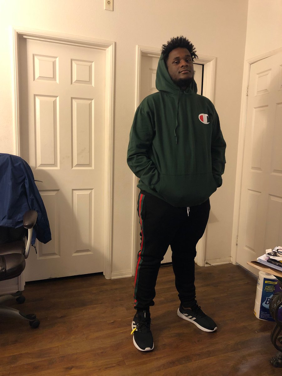 JohnnyKasshh's tweet photo. #KASHTALK OTW BITCH! I WILL BE THE BIGGEST ARTIST IN THE WORLD MARK MY WORDS. https://t.co/Nb8VSltZxO