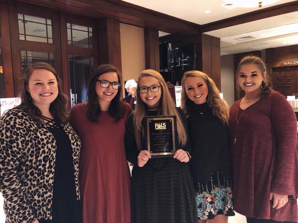 OakGroveTigers's tweet photo. Congratulations to Courtney Nichols Gardner on being OGHS's Teacher of the Year. Mrs. Gardner is a blessings to the students she serves and is most deserving of this honor. #OG4LiFe @JEFCOED https://t.co/mIFepFIKRO