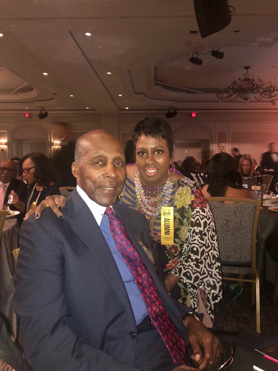 tellthejudge's tweet photo. CLEO's Inaugural Vernon Jordan Heritage Award #CLEOat50 https://t.co/5WWC43ASj6