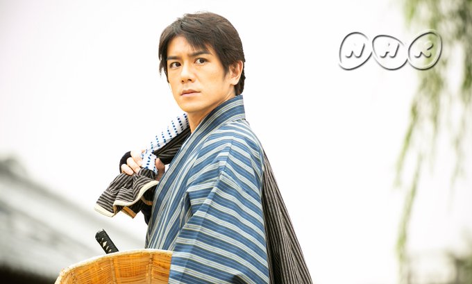 滝沢秀明の壮絶な生い立ちとは 家族構成やジャニーさんとの関係性も Lovely