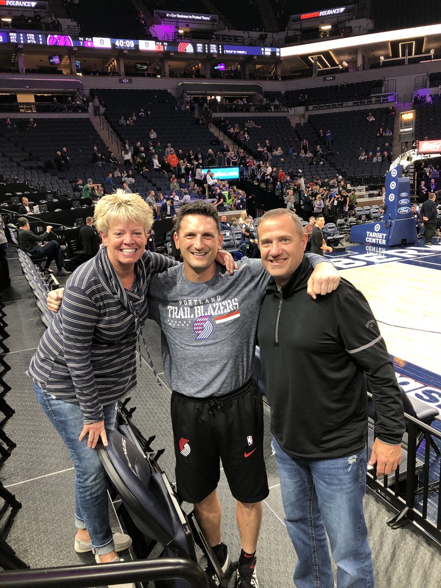 BerghTroy's tweet photo. Go Blazers and coach Tibbs!! https://t.co/0isZ0pWR1a