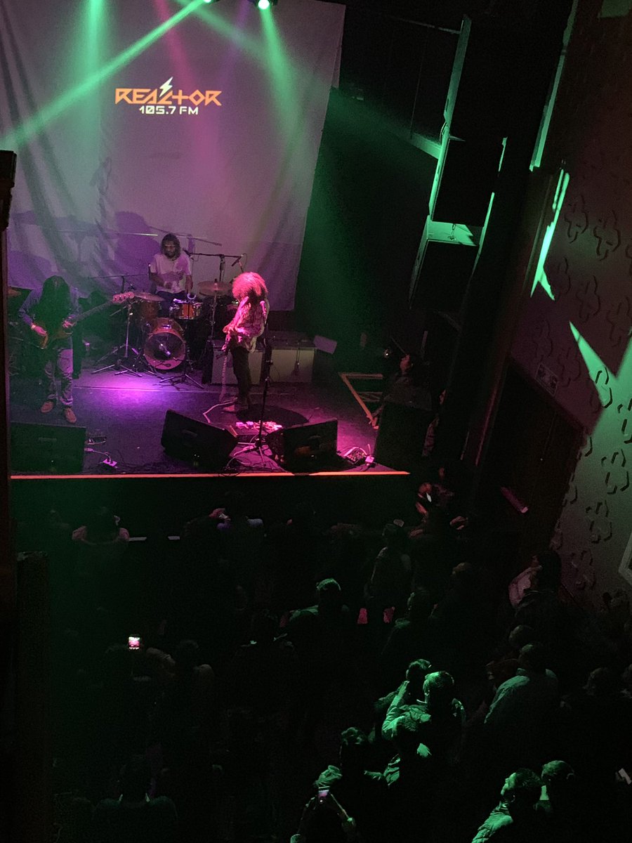 pennymusicpr's tweet photo. Los primeros del #Reactor14, @JohnNastyBoots rompiéndola. 💪🏻🎸 https://t.co/wBVNVzQoJh