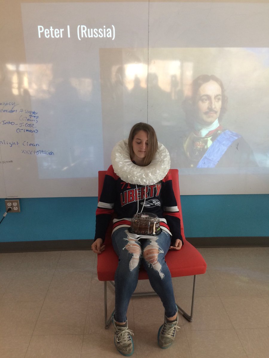 History meets real world application and authentic audiences. Ss crown their Absolute Monarchs <a href="/ethorsenahs/">Erica Thorsen</a> <a href="/jverplanck/">Jason Ver Planck</a> @msrobertsacps