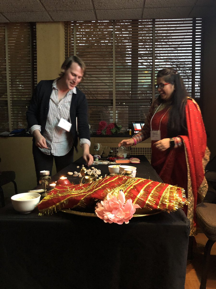argella's tweet photo. Learning coming of age games with @mintburlap at @pritisha_prisha and @Sunkesharee’s #CRCON18 #e9 presentation https://t.co/7vMZN20mSy