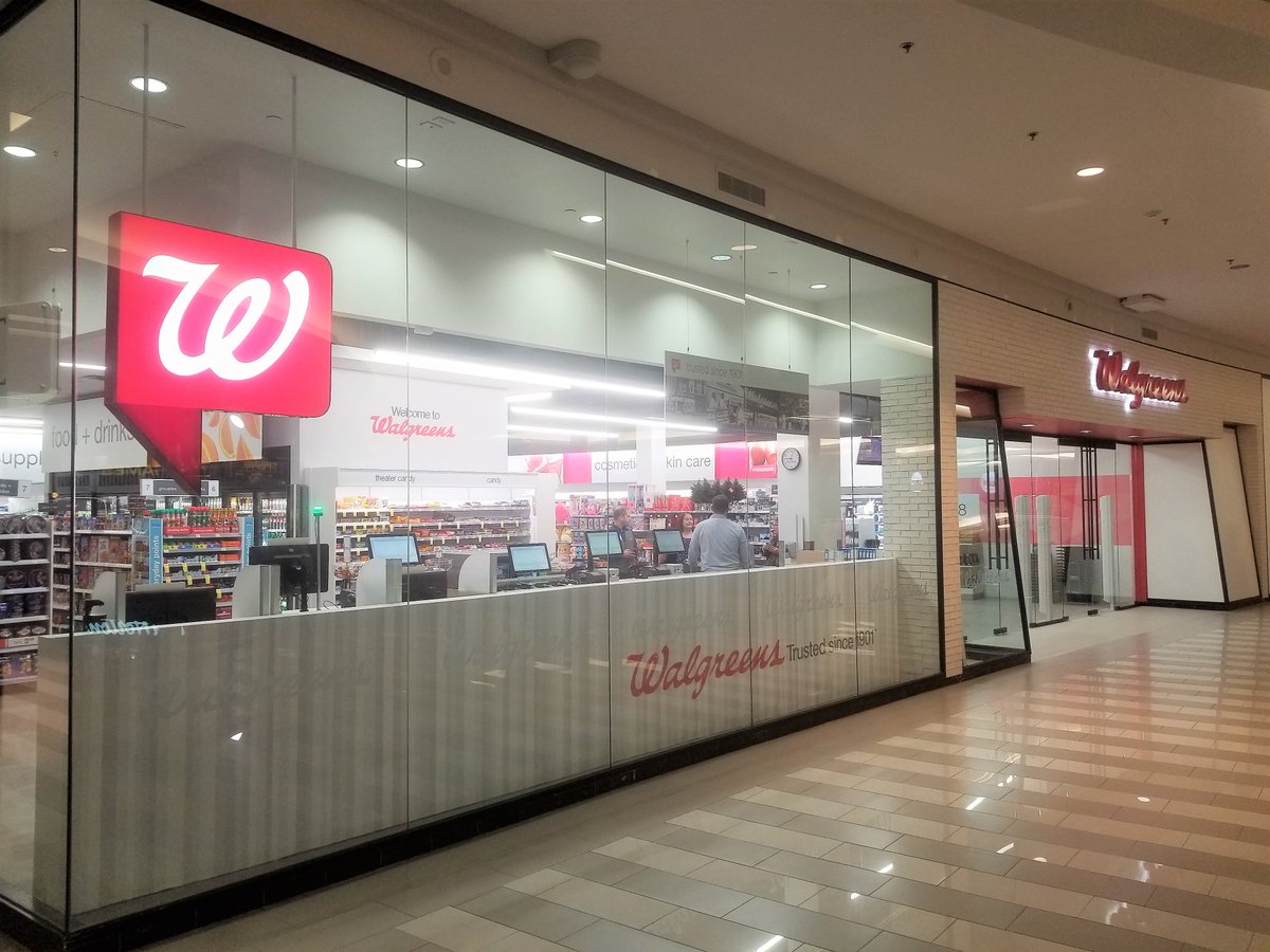 CrawfordMerz's tweet photo. Congrats to our client @Walgreens on their "Grand Opening" today @mallofamerica!  Stop by and check things out! @Cicco75Rob @toddhayes108 @SheilaHanson16   #tenantimprovements #tenantbuildout #construction #GrandOpening https://t.co/rmSK2qpzU9