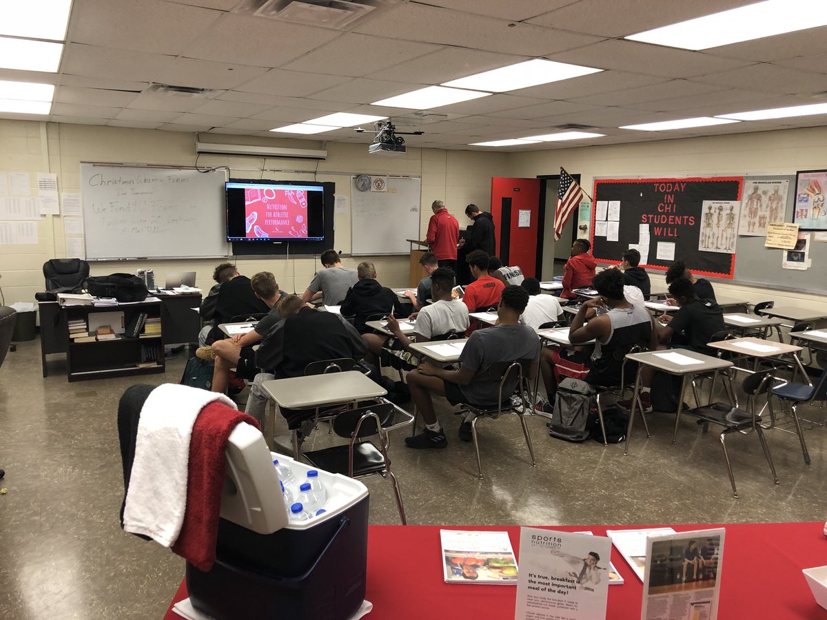 ChartwellsLSC's tweet photo. At Jeff HS the Girls and Boys Basketball and Wrestling teams started the Sports Nutrition Program!  These athletes were FULLY ENGAGED while completing their strategic meal &amp; snack action plans - the “Fuel Up” snacks were a hit!  Go Bronchos!! #sportsnutrition #performanceplate https://t.co/A20SMgwIxd