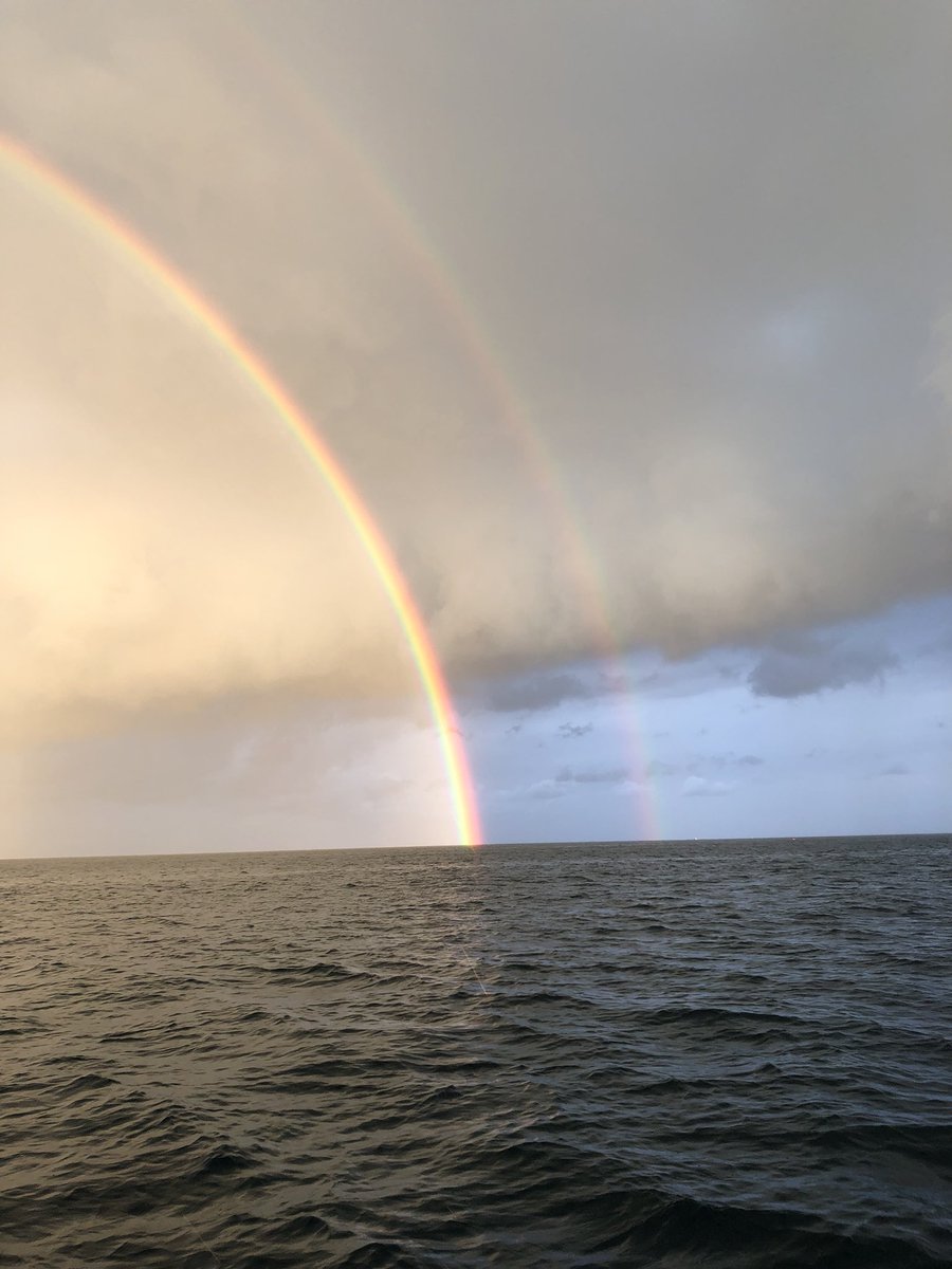 花重 京都 朝からダブルレインボーです 幸運を呼ぶダブルレインボー笑 後は魚が釣れるだけです 笑