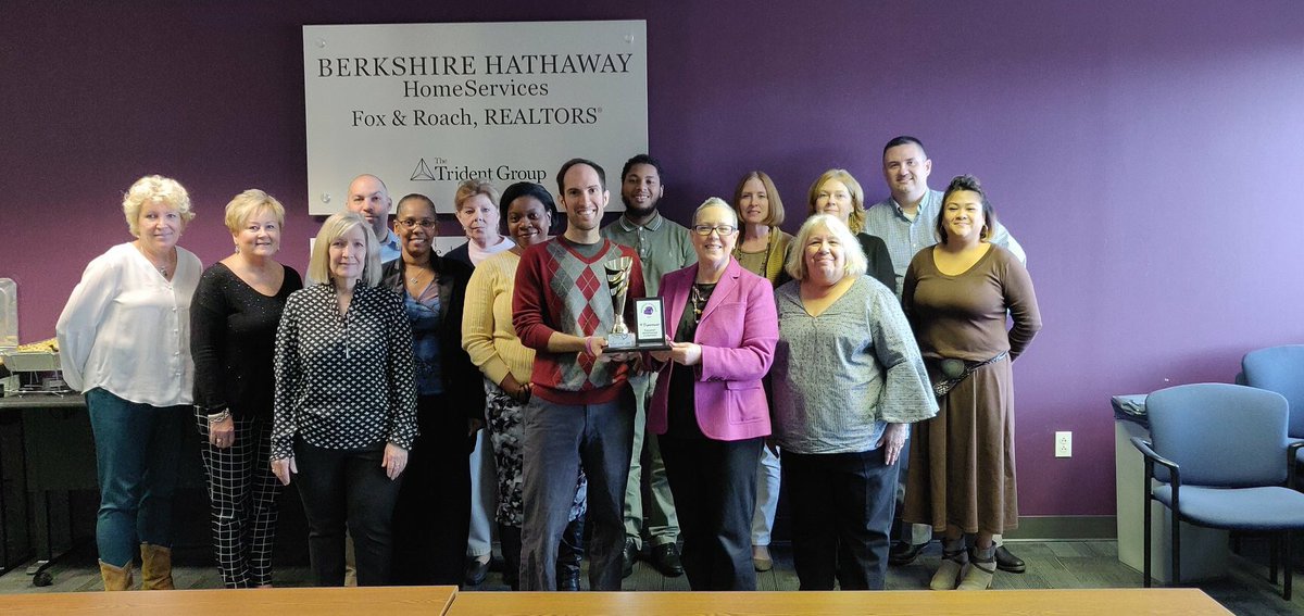 FRTCharities's tweet photo. Here are a few of the #BackpackChallenge2018 office winners accepting their awards. #ThankYou for helping raise $106,000 for @C2CPhiladelphia provide children with backpacks filled with school supplies! https://t.co/hjsNIUu6LW