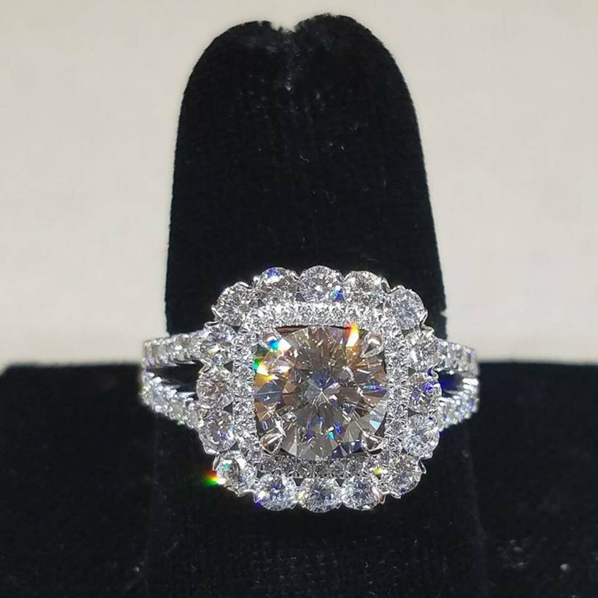 DiamondTreasure's tweet photo. We treasure your feedback. https://t.co/EyaL7bmHLm https://t.co/ykcIwccYLj