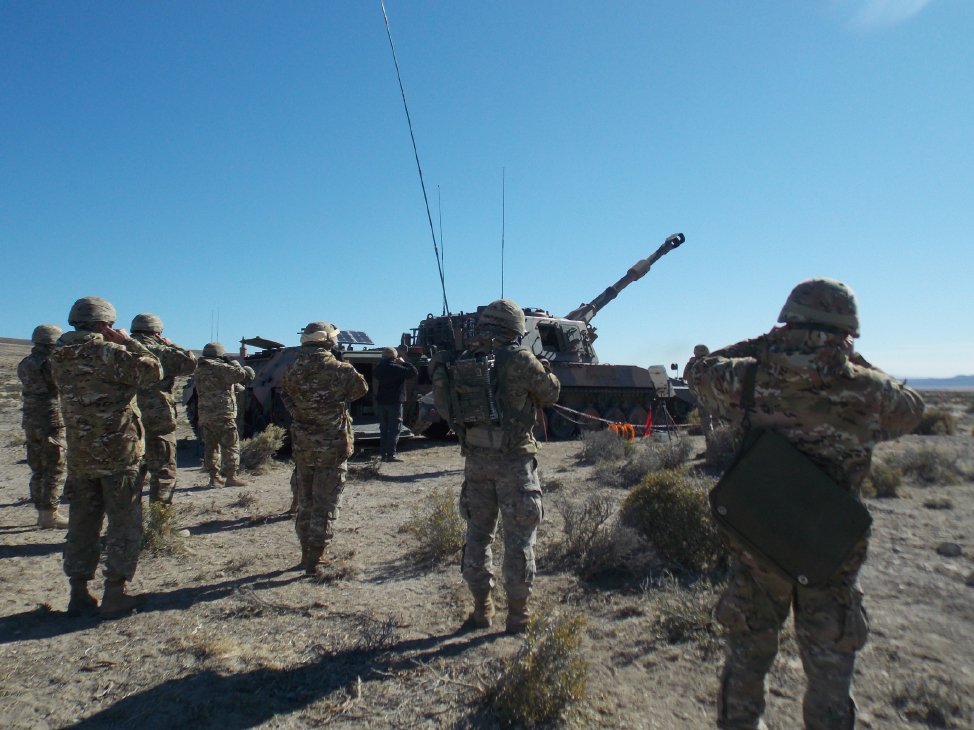JorgeFavaloro's tweet photo. Ejercito_Arg : #Patagonia ¡RECUPERANDO NUESTROS VEHÍCULOS! 👏Conocé cómo la Dirección de Arsenales restaura 🛠️nuestros Vehículos de Combate de Artillería calibre 155 milímetros #Parlmaria #Artilleria #Movilidad #VehiculoDeCombate Ingresá a … https://t.co/XeEPruhbH8